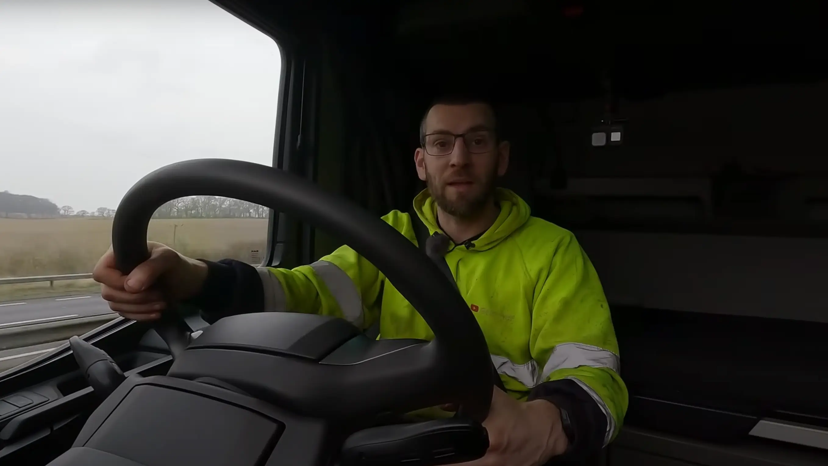 YouTube/Ashley Hale UK