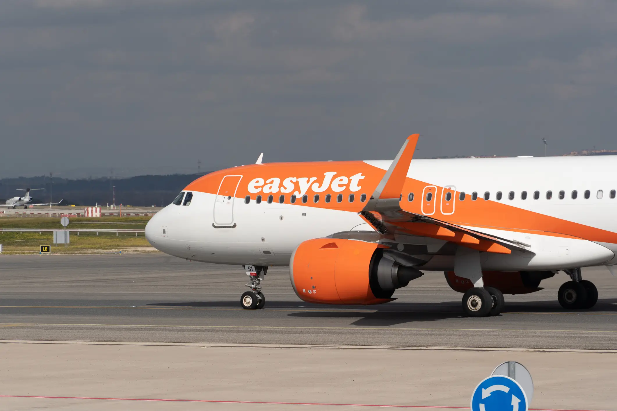 A passenger onboard a flight where a woman passed away has spoken out (Getty Stock Images)