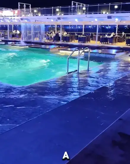 The TikToker revealed the worst sight on a cruise. TikTok / @chasingthedream.hj