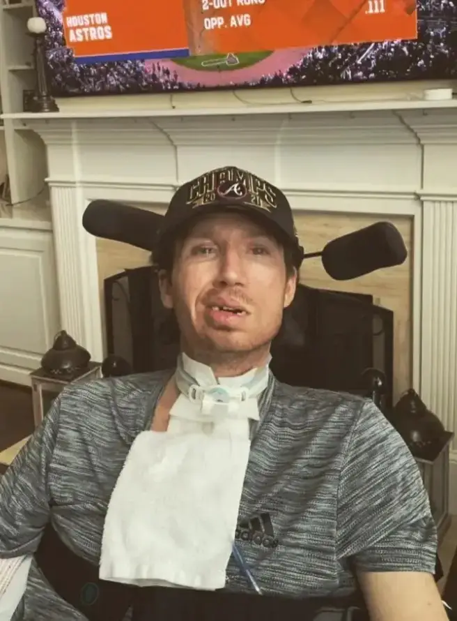 Jonathan Buckelew was left with 'locked-in' syndrome following the failure of doctors to recognise he had a stroke (Facebook/Janice Buckelew)