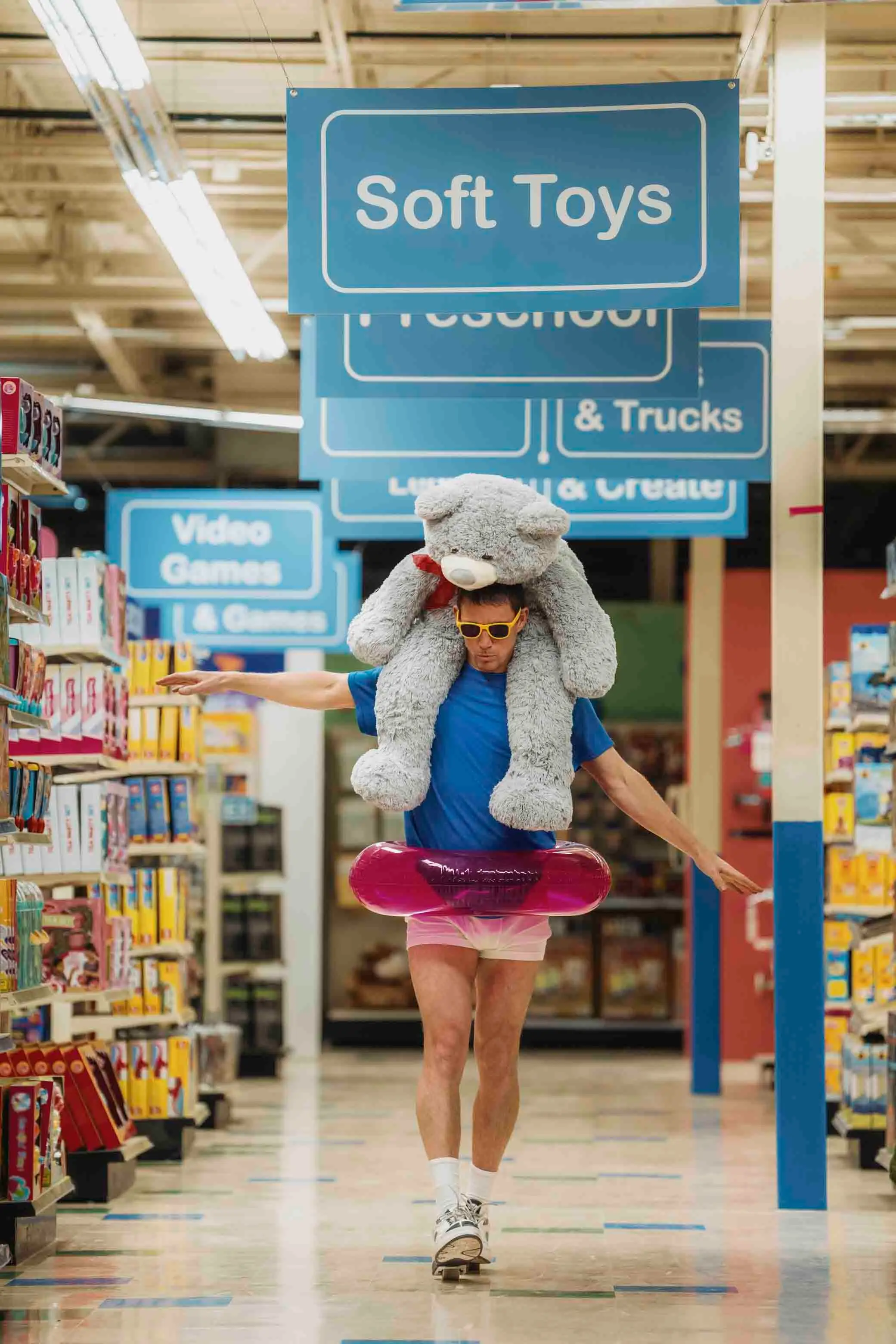 Channing Tatum plays Jeffrey Manchester who lived inside a Toys 'R' Us for months after escaping prison. (Paramount Pictures)