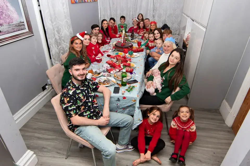 Sue and Noel Radford are parents to 22 children (Instagram/@theradfordfamily)