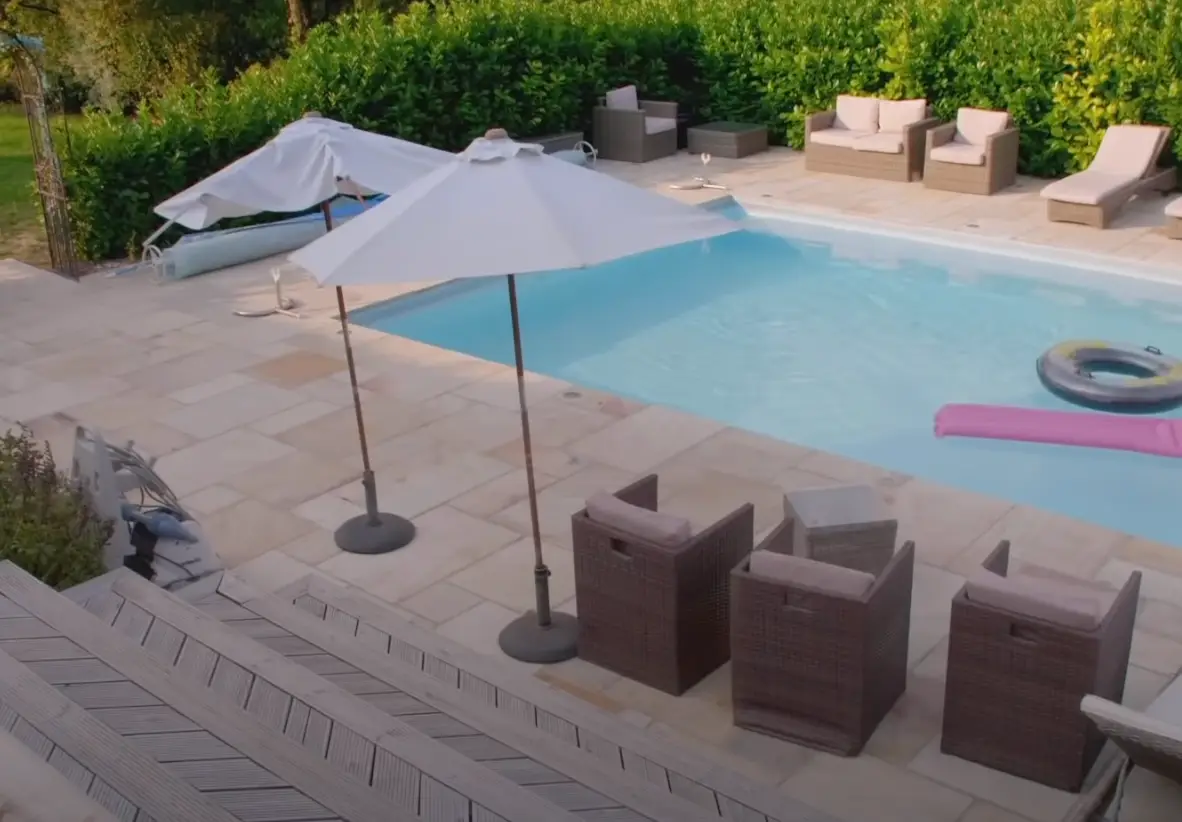 Some families got to experience luxury during their trips.