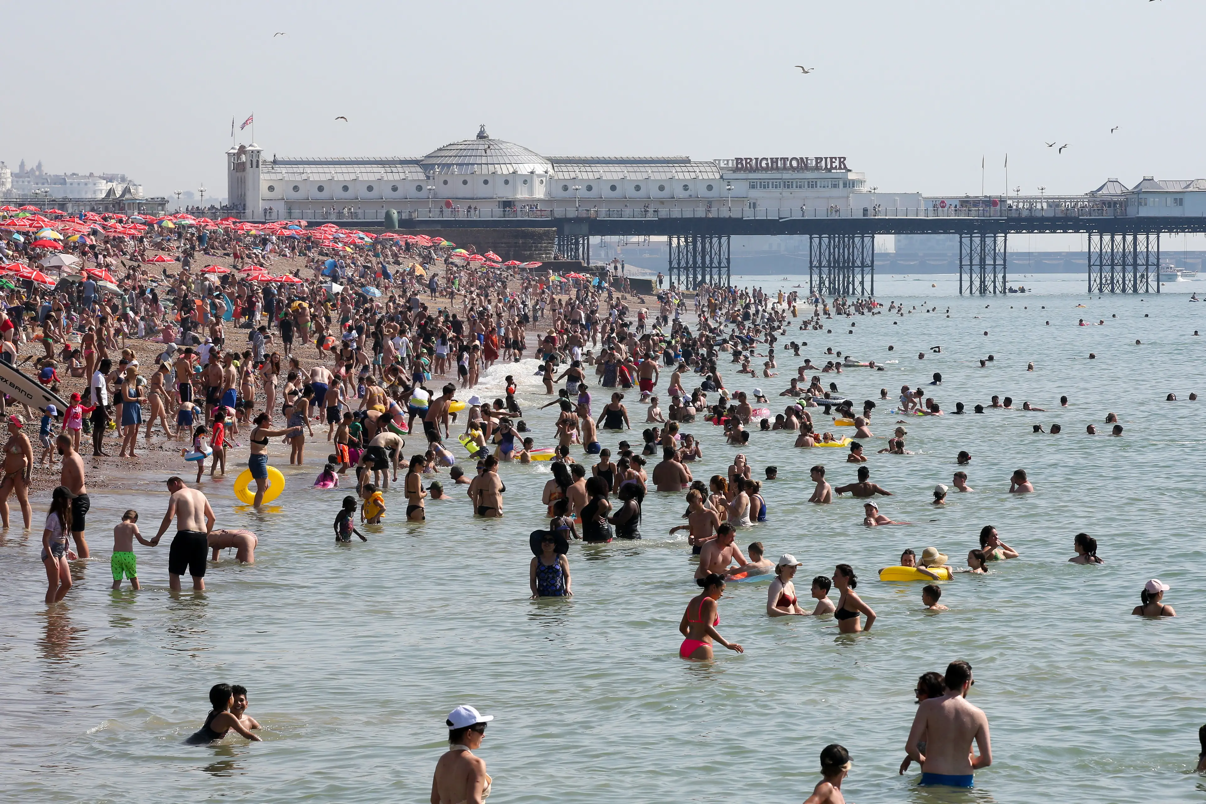 Brits love the beach during a heatwave (Stringer/Anadolu Agency via Getty Images)
