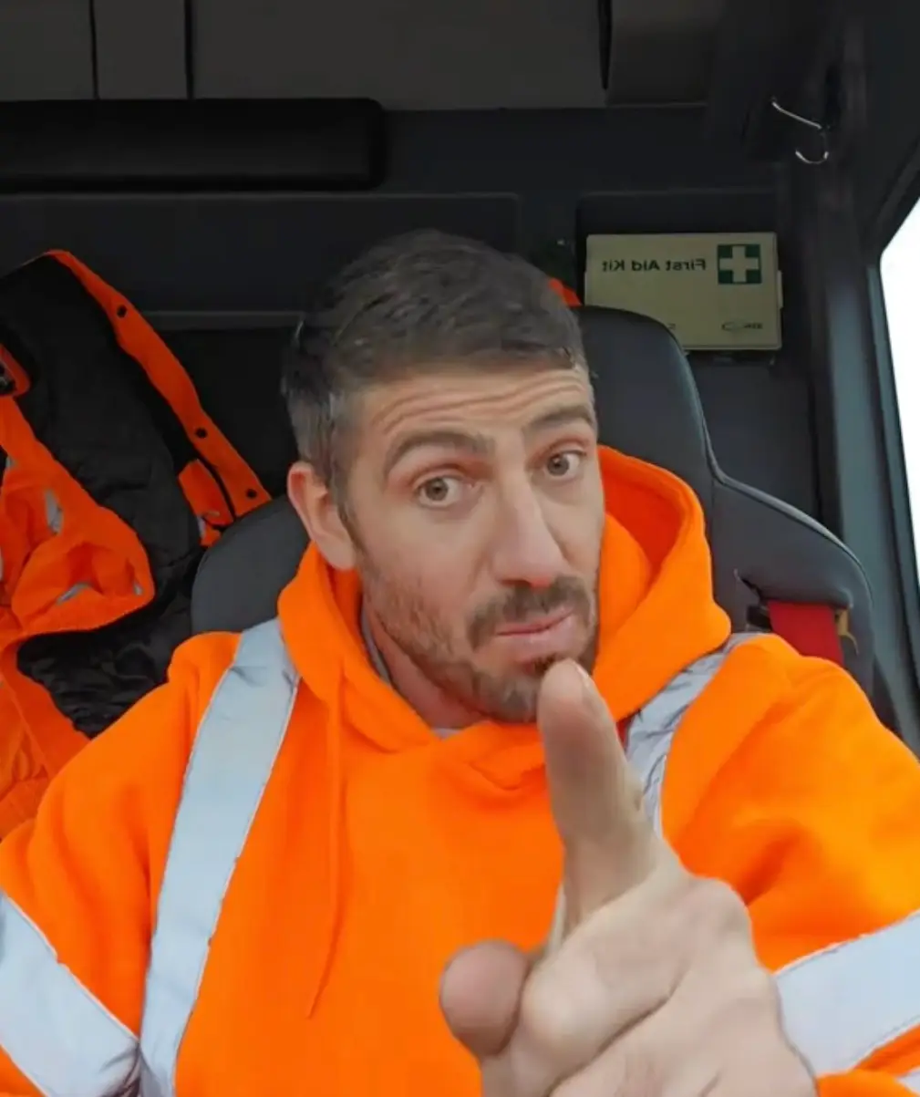 The TikToker explained there is something that he really doesn't like being gifted (TikTok/@theno1.binman)