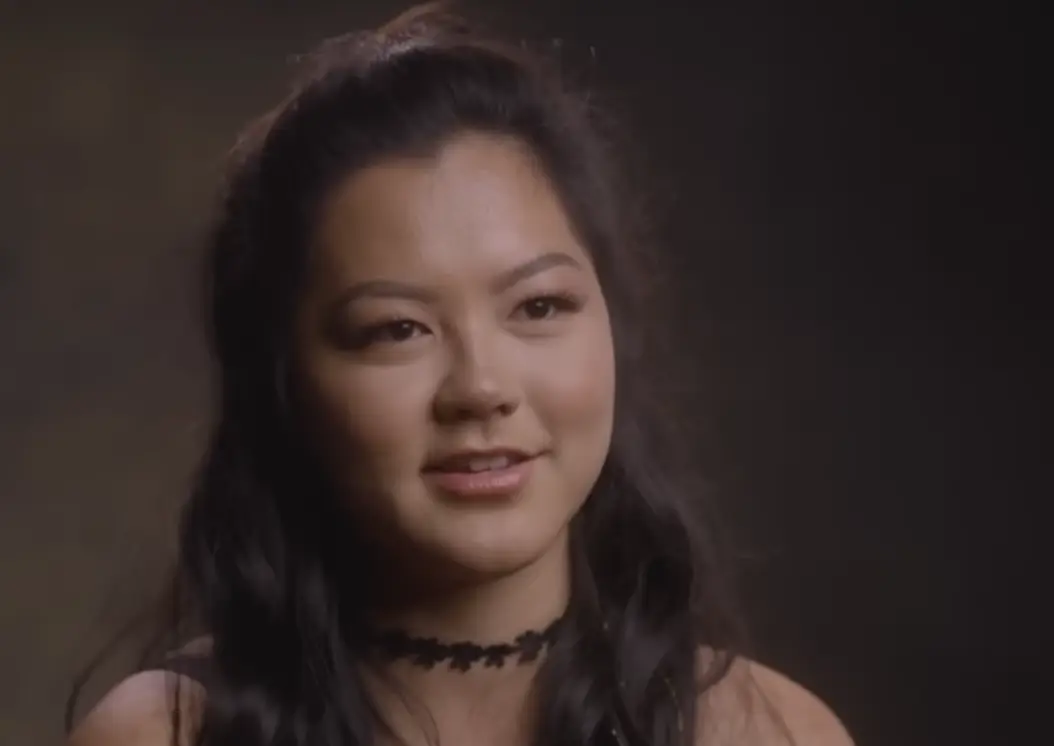 Mia explains clients normally book to see her for an hour.