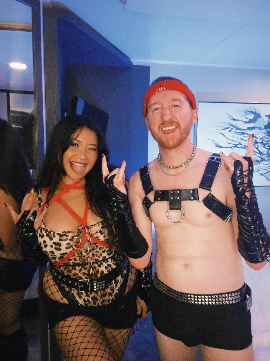 The pair create content about swinging (4ourplay.official/Instagram)