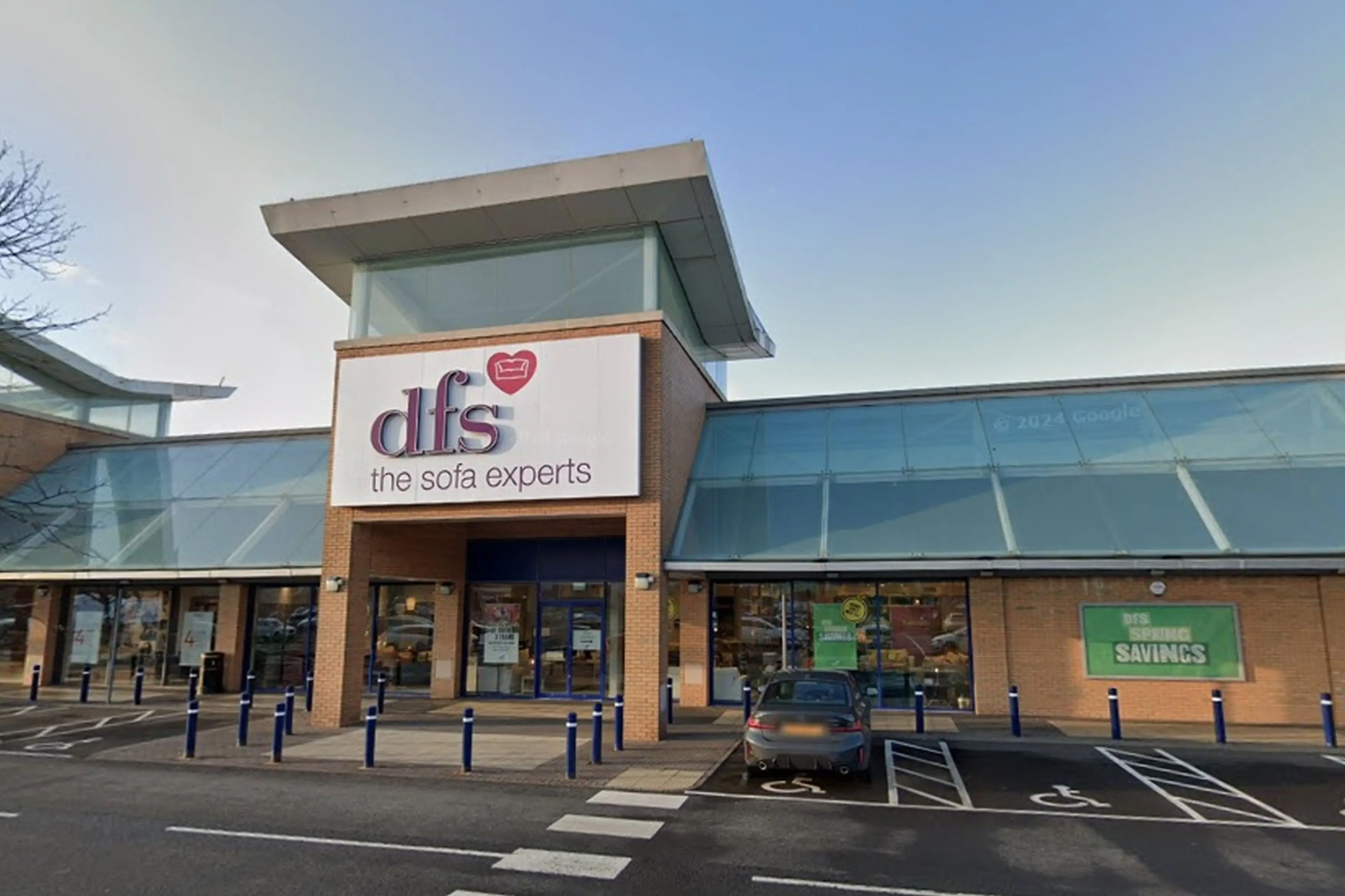 She says staff told her to go outside to see the 'true colour' (Kennedy News and Media)