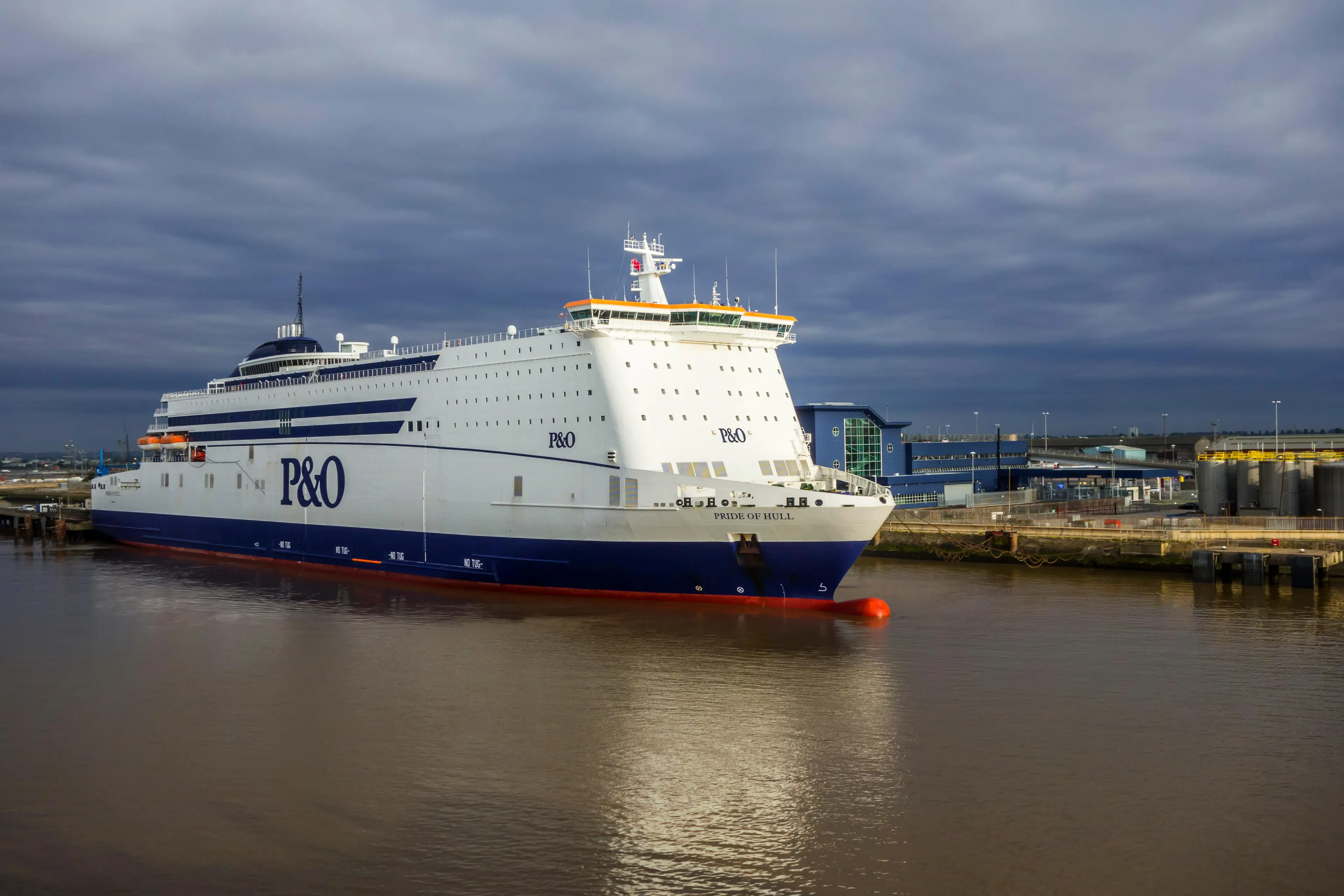 800 employees have been sacked by P&O.