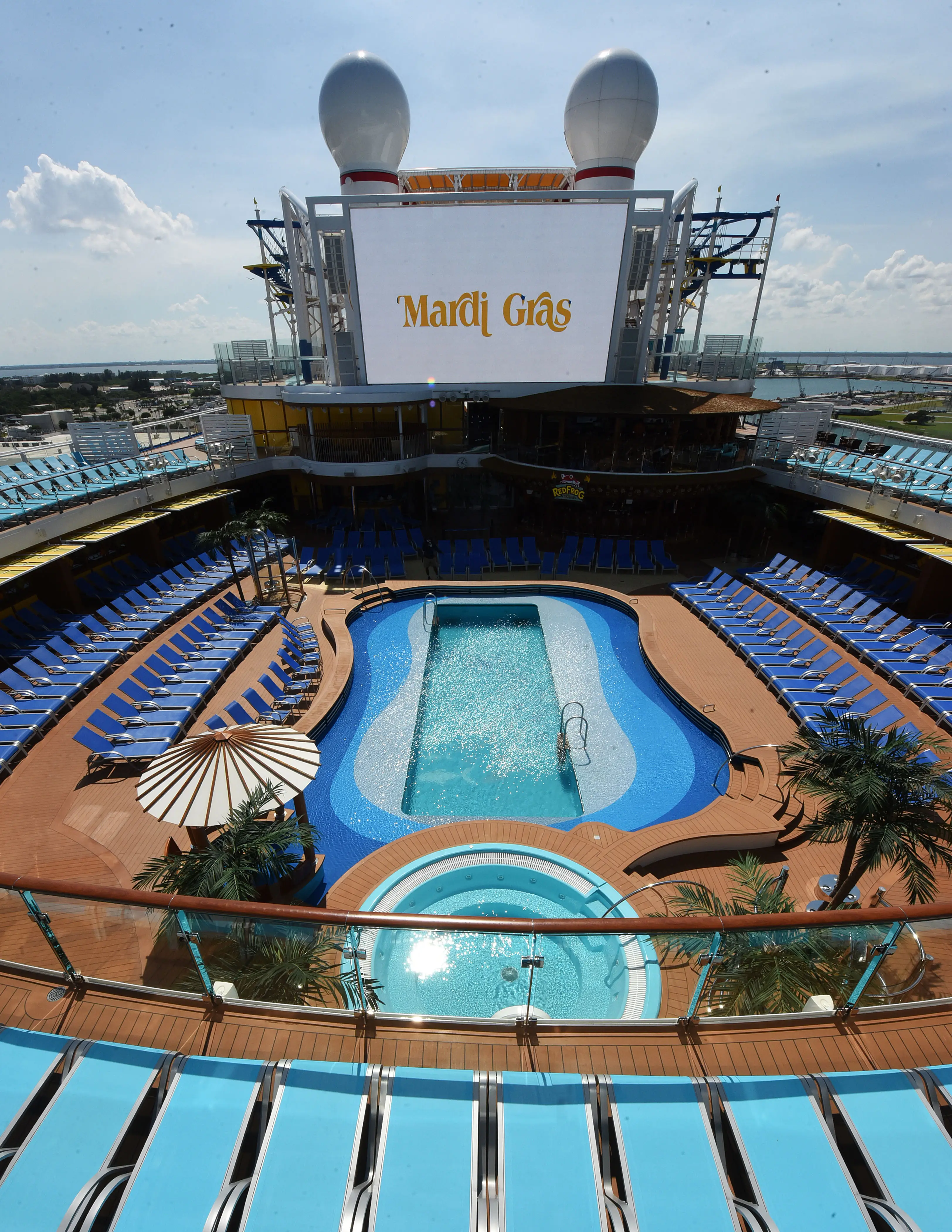 Carnival has existing policies surrounding kids and hot tubs (Paul Hennessy/Anadolu Agency via Getty Images)