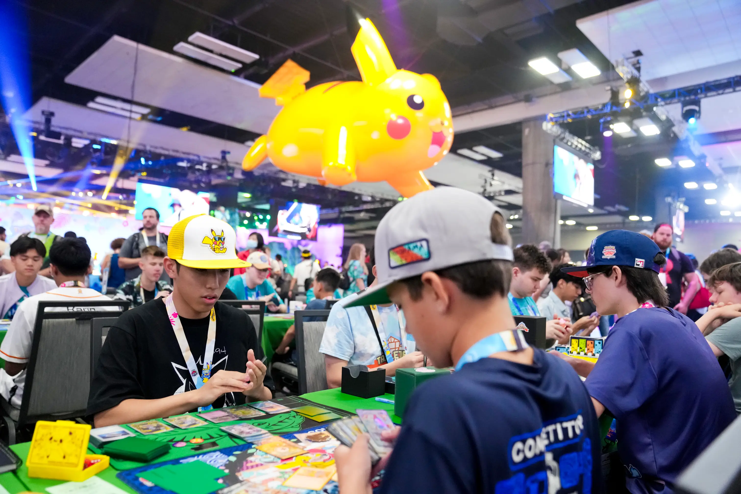 Players on the show floor |