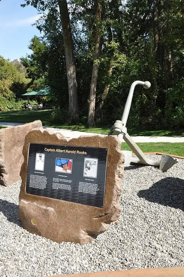 The memorial monument which sadly crushed Kaleb (Facebook/WallaWallaUSACE)