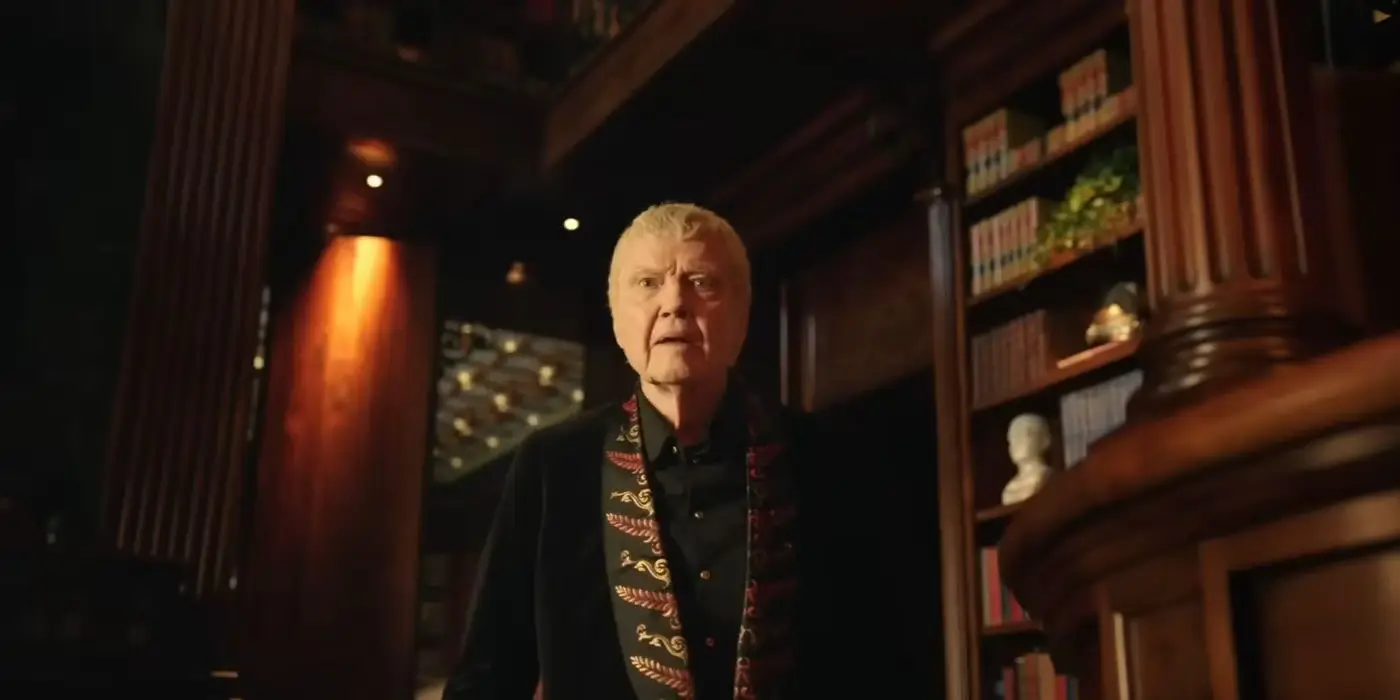 Voight in Megalopolis (Lionsgate)