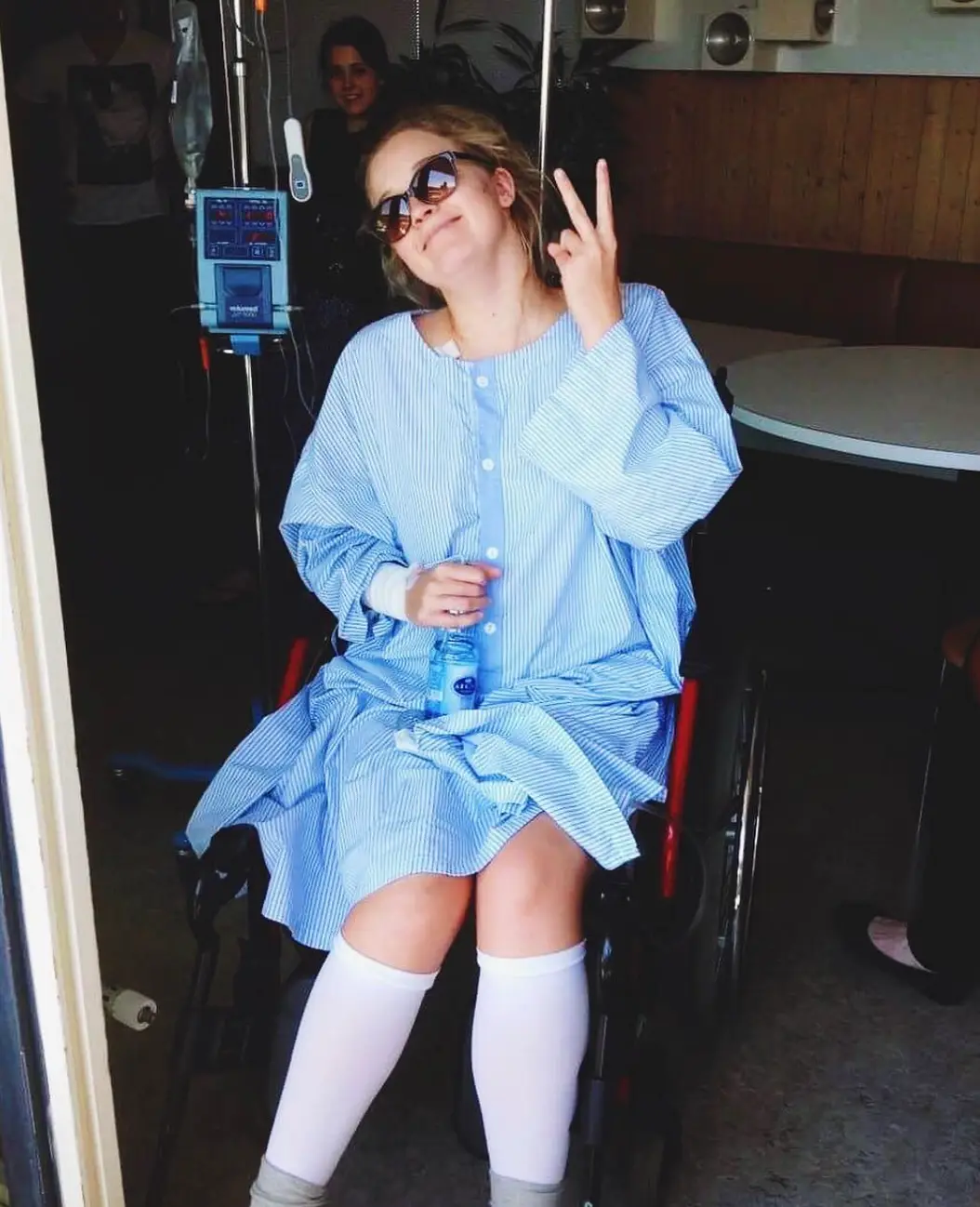 Em a week after the accident. (Instagram/em_carey)