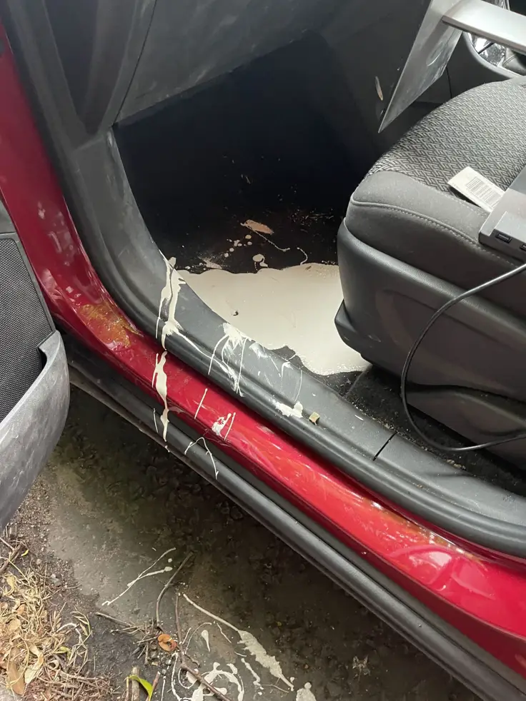 The couple have been offered a £30 voucher following the spillage.