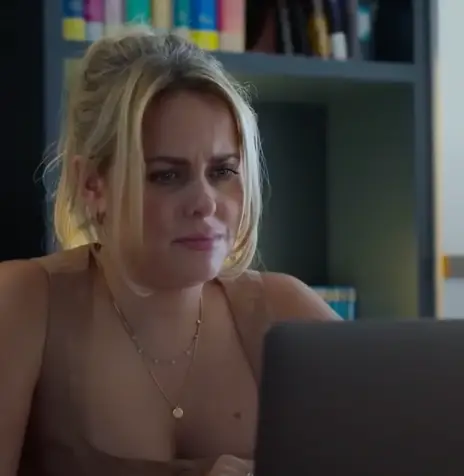 Cecilie Fjellhøy, who was a victim of the 'Tinder Swindler', helps other victims of romance scams (Netflix)