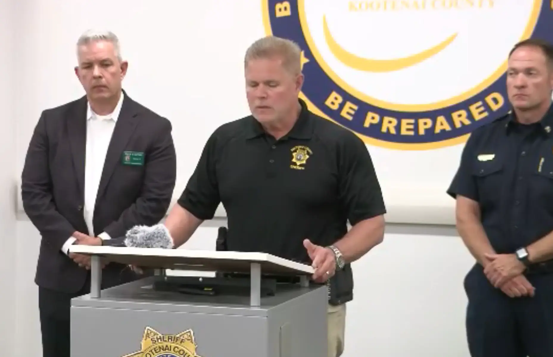 Kootenai County Sheriff Bob Norris said they believe the sniper started the fire and was acting alone (NBC)