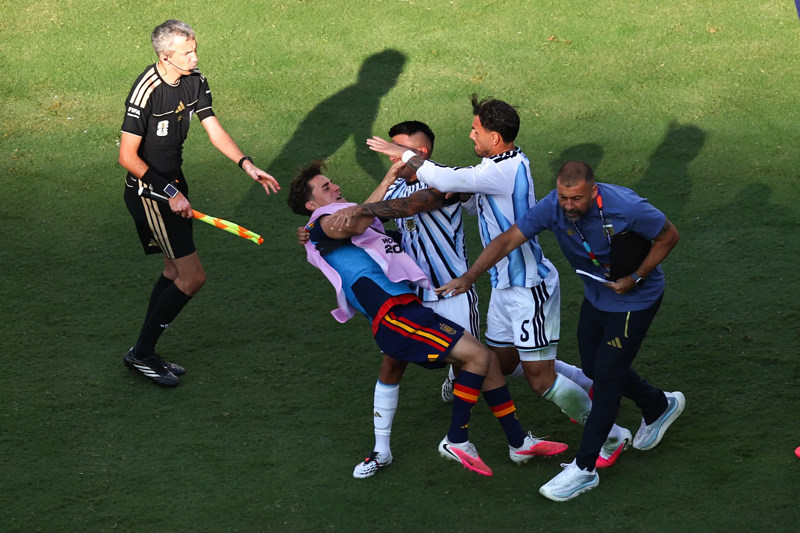 Argentinian player Leandro Parades was pictured pushing Spain's Gavi to the floor (Robbie Jay Barratt - AMA/Getty Images)