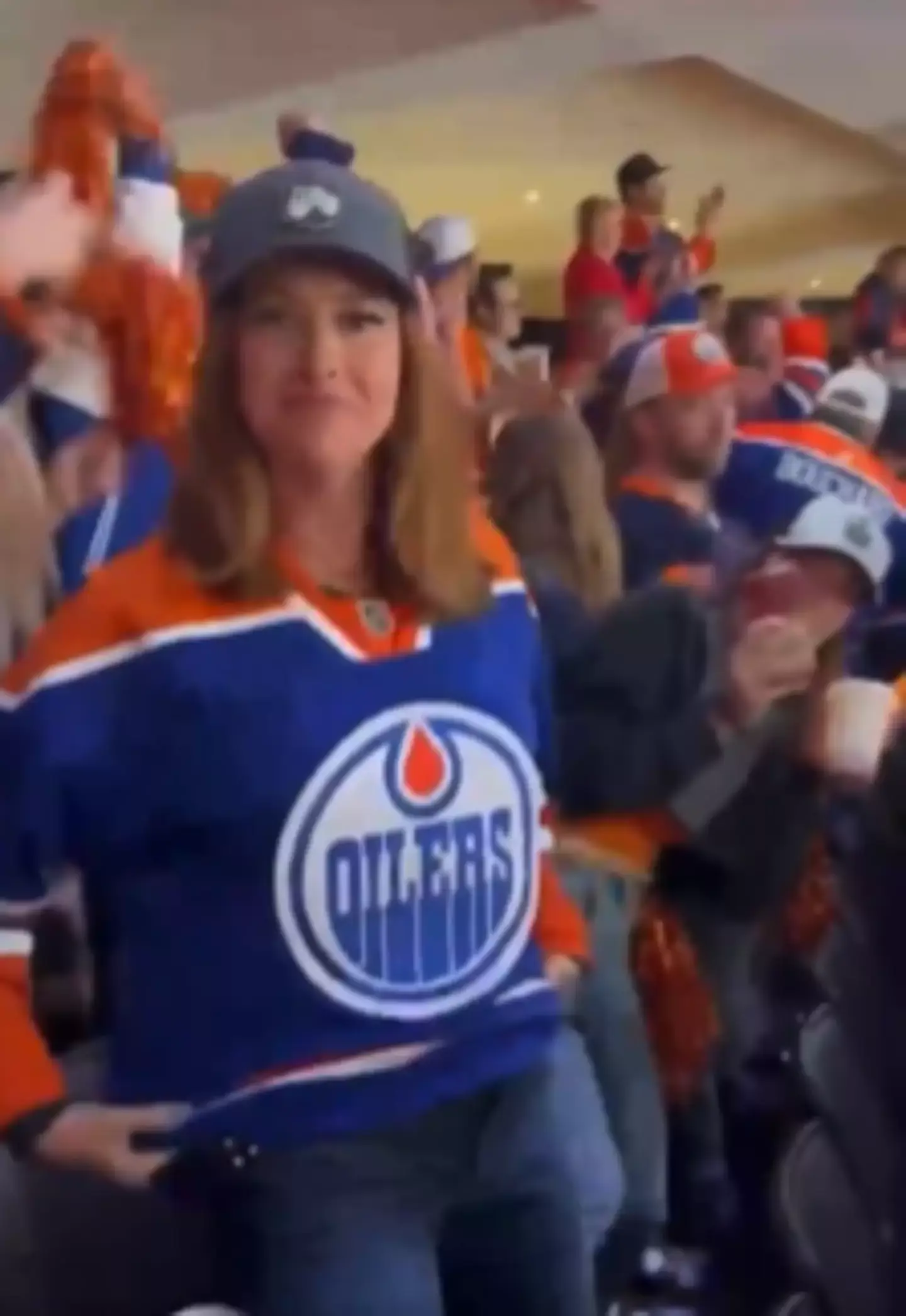 She says she was intoxicated when she flashed the crowd. (X/@BoujeeOp)