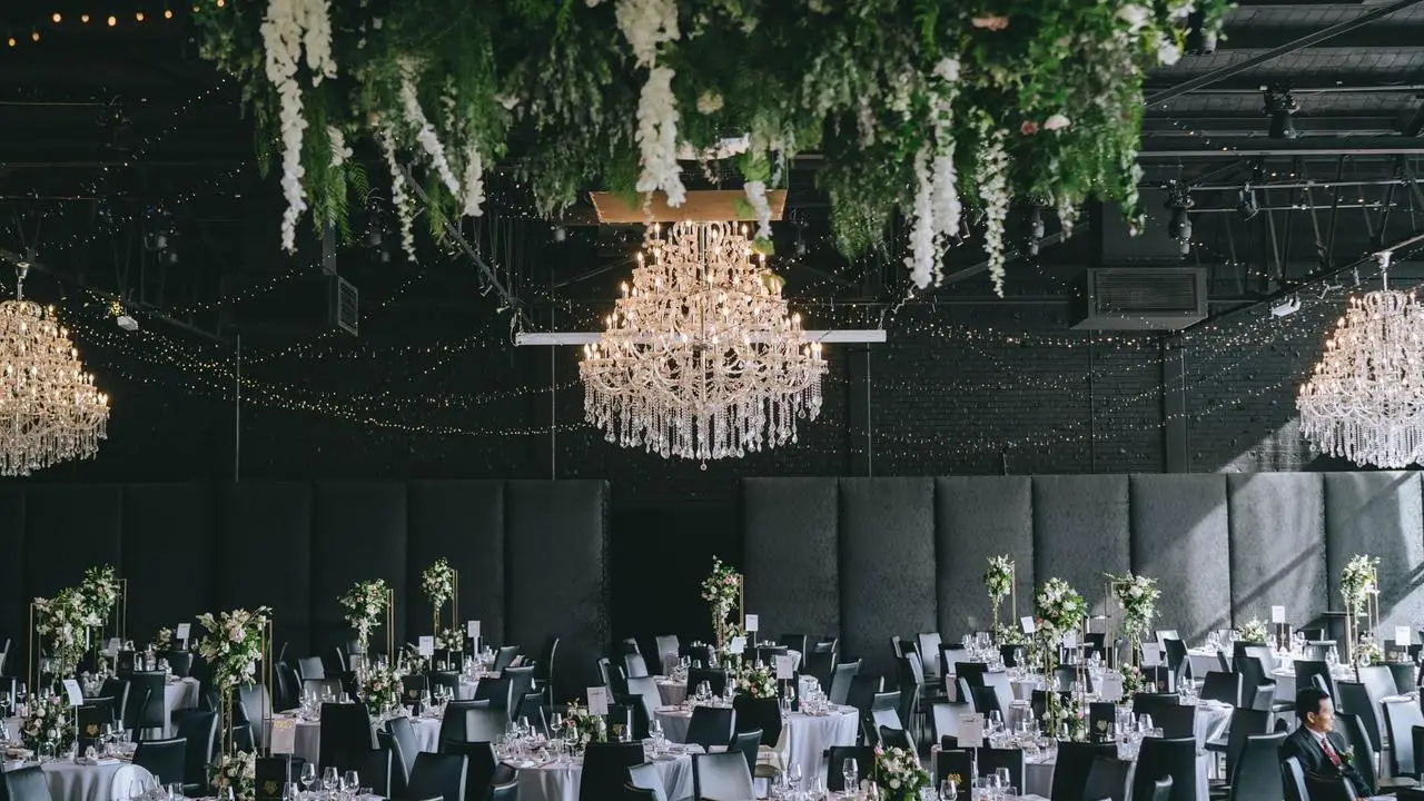 One guest estimates that 'at least 100' people got sick.