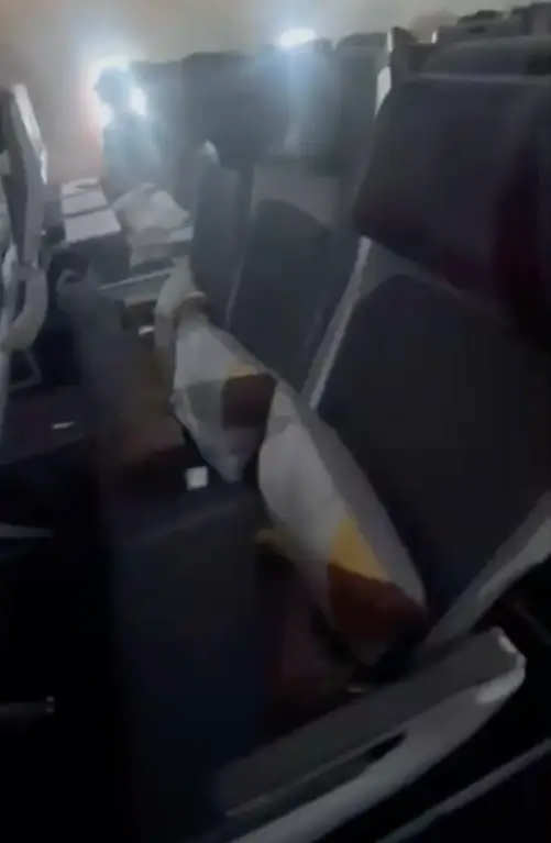 Footage has emerged of a virtually empty seats from Abu Dhabi, UAE, to Sydney, Australia (9 News)