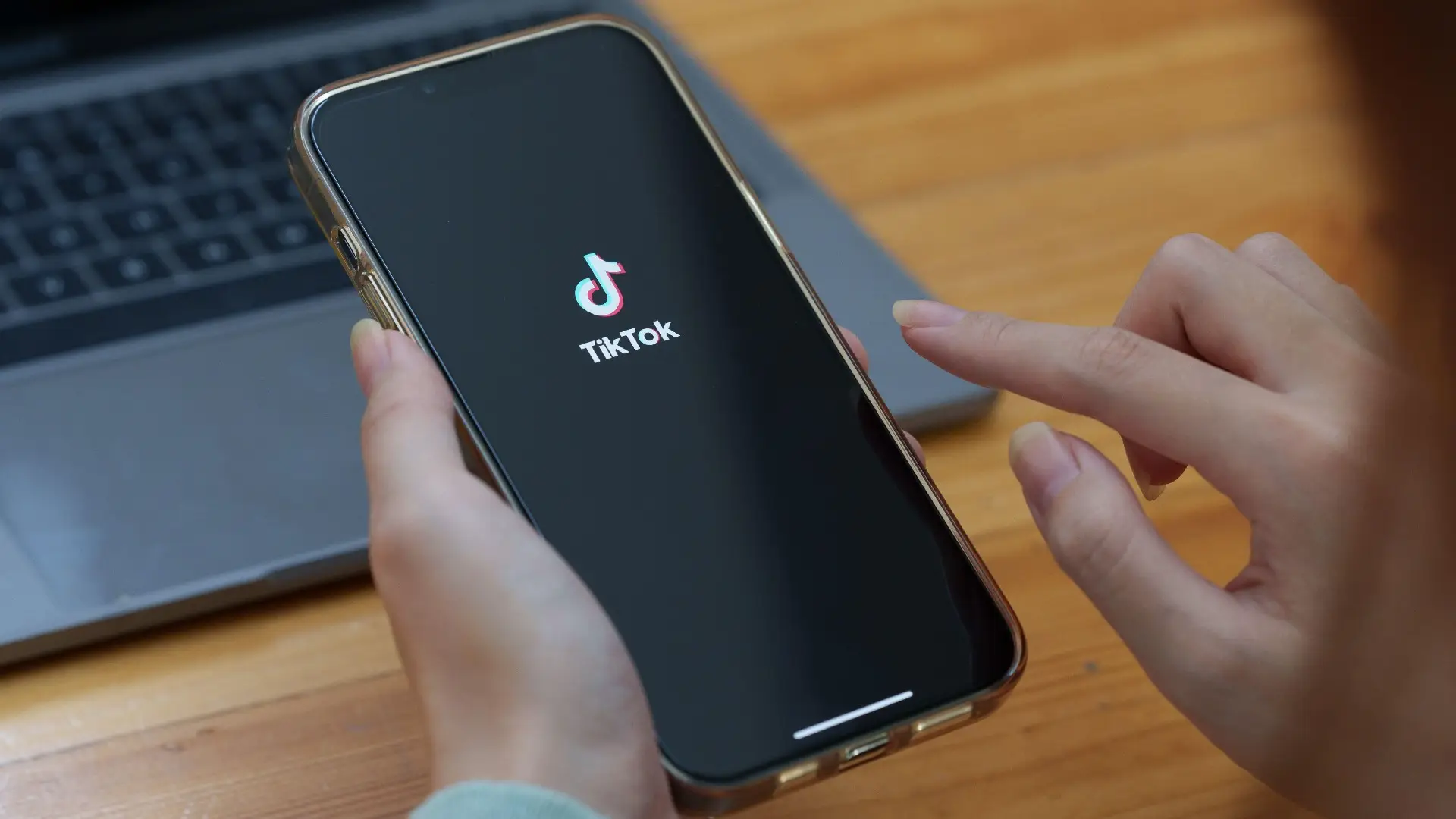 What Does SW Mean On TikTok?