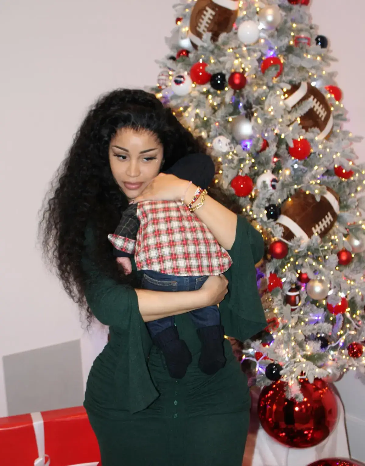 The pair welcomed a baby last month (Instagram/@iamcardib)