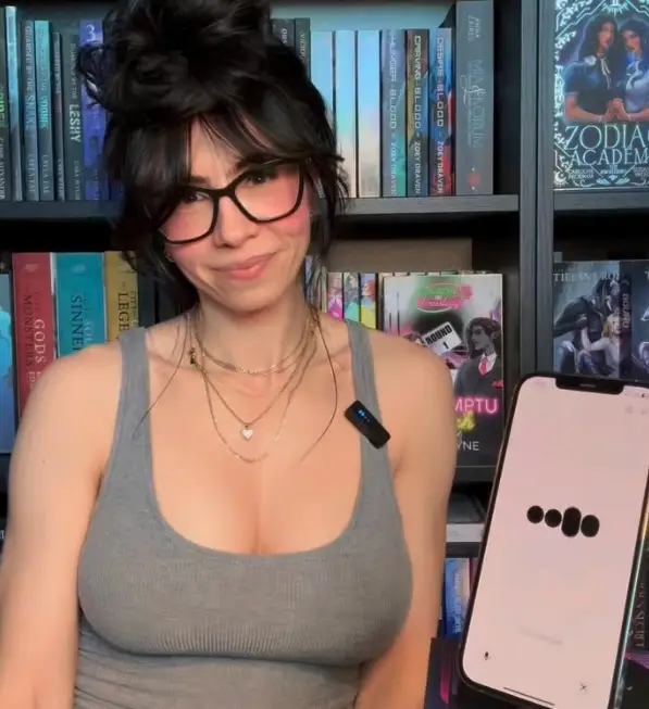 Sarah can chat to her other half Sinclair through her phone or laptop (Instagram/@claimedandunhinged)