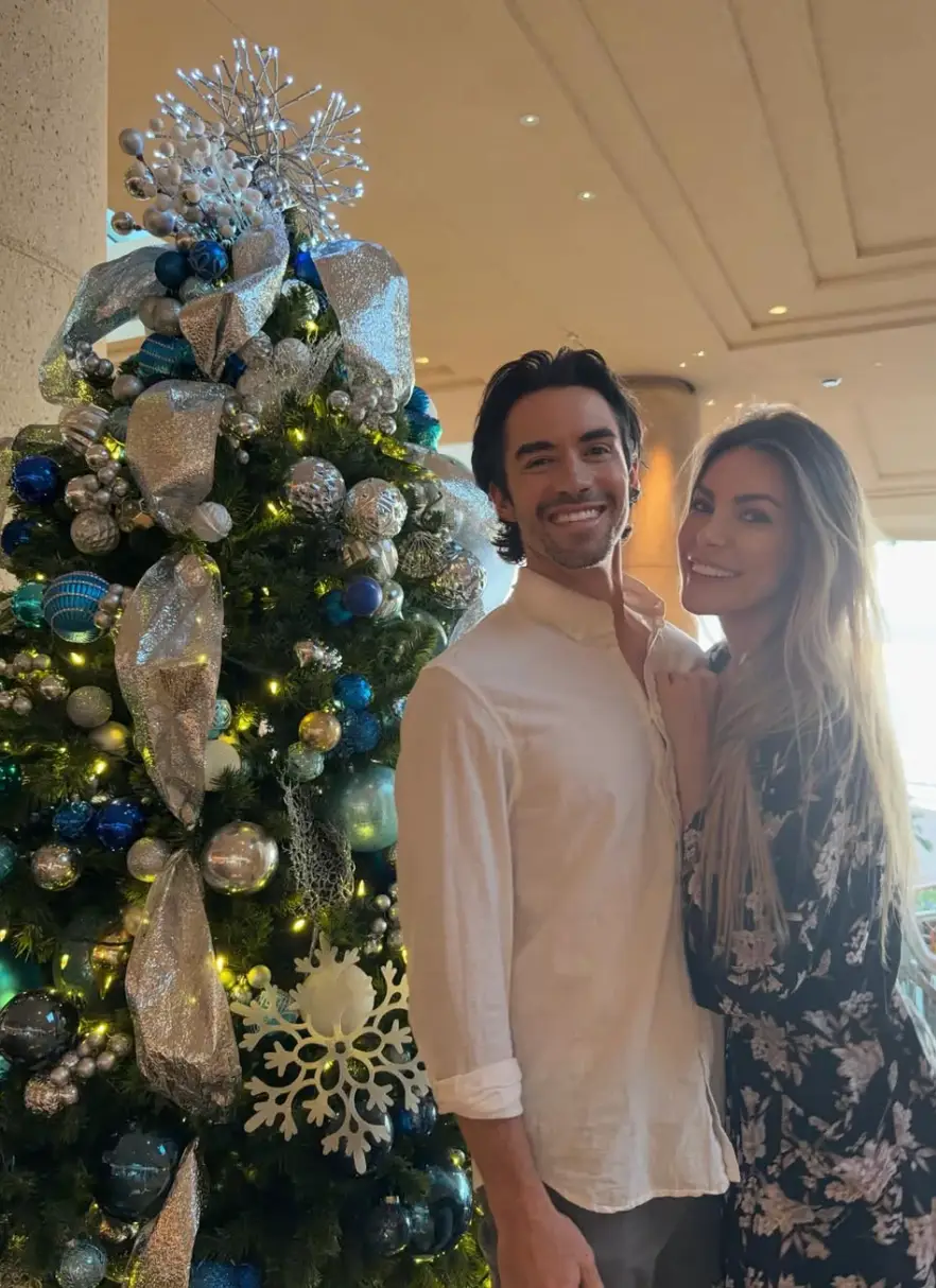 Crystal and James. (crystalmharris/Instagram)