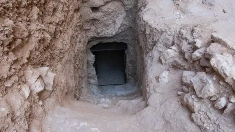 How archaeologists found the last missing tomb of Ancient Egyptian pharaoh 100 years after Tutankhamun discovery