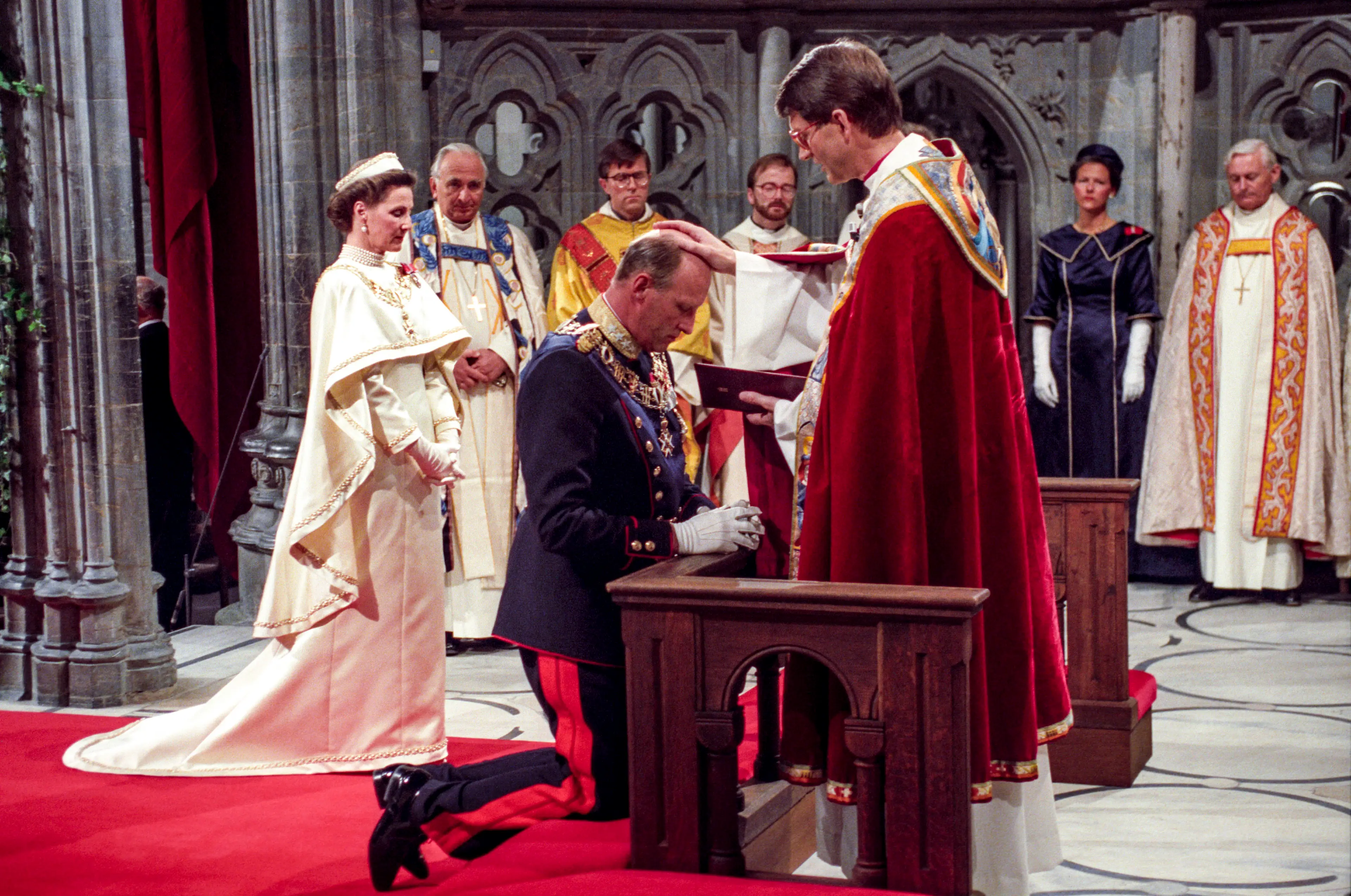King Harald's consecration in 1991. (Bjørn Sigurdsøn / NTB / AFP via Getty Images)