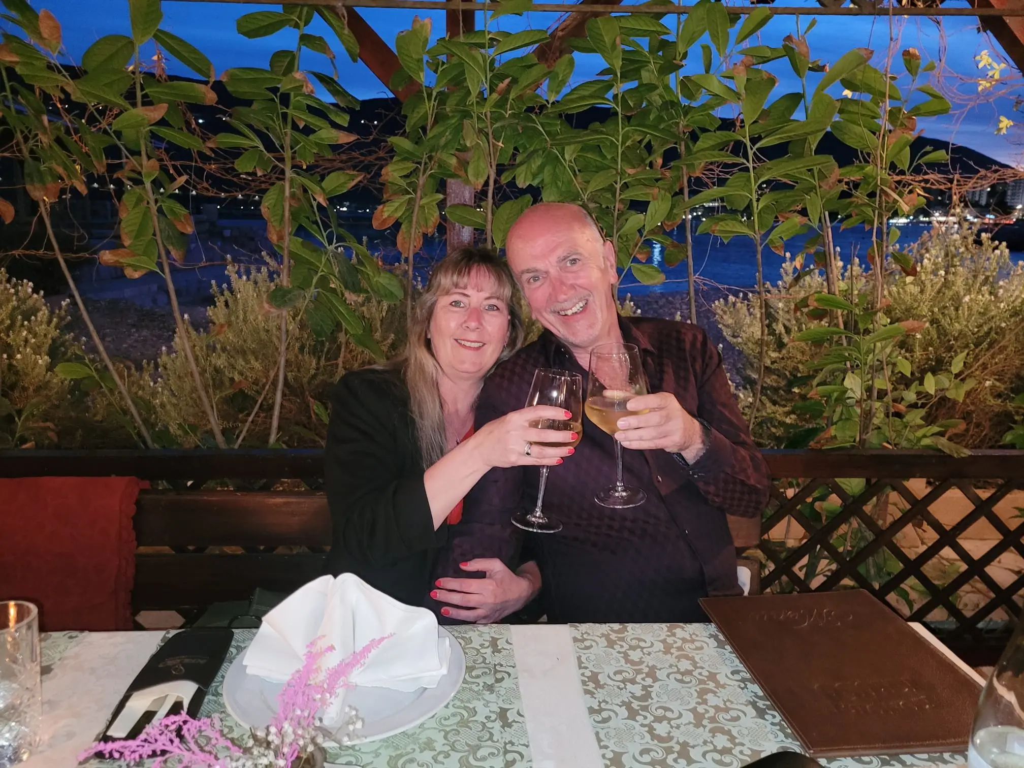 Steven and Karen pictured on their holiday (SWNS)