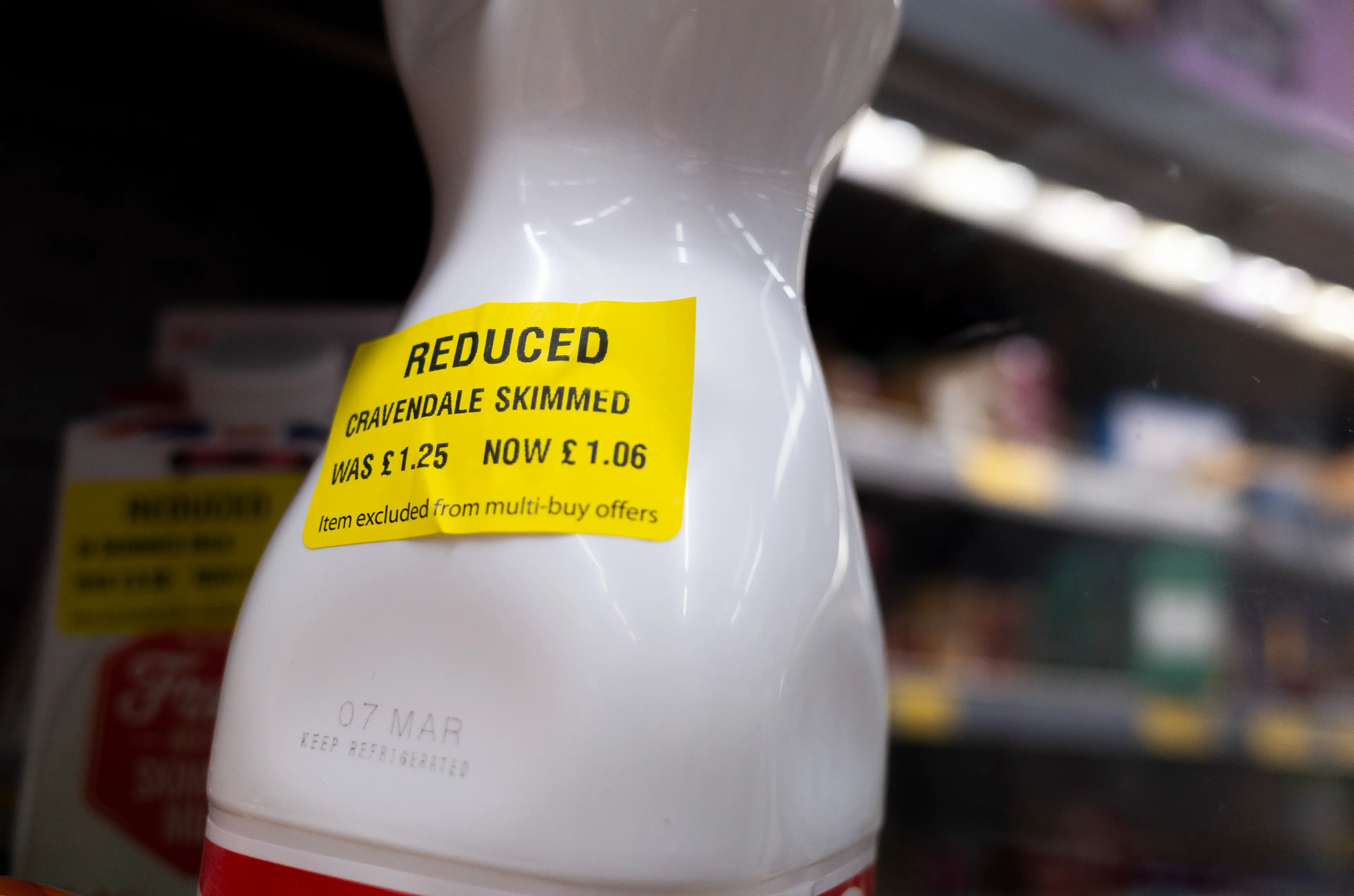 Oh my goodness, 19 whole pence off the price of milk, someone hold me back (Daniel Harvey Gonzalez/In Pictures via Getty Images)