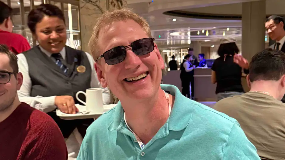 Dad-of-five dies weeks after being found ‘face down and unresponsive’ in cruise pool