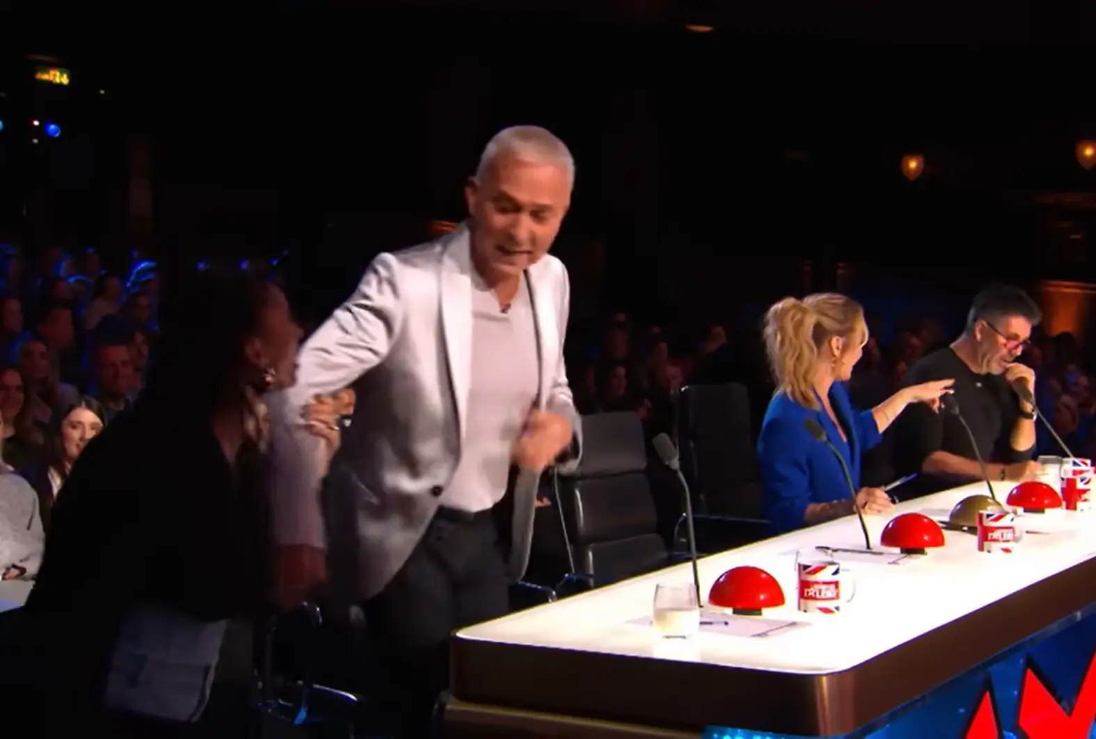 Alesha Dixon tried to get Bruno to leave with her. (ITV)