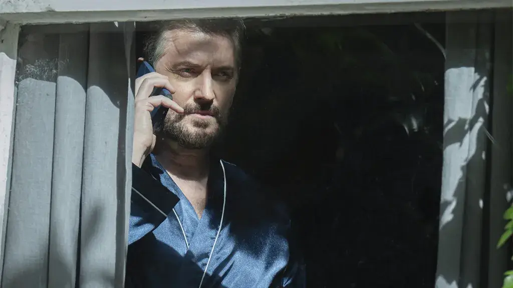 Richard Armitage as DI Stagger (Netflix)