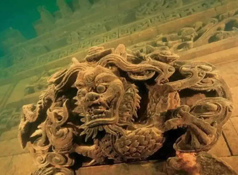 The ancient city's origins are currently unknown (YouTube/@‌CWDiving)