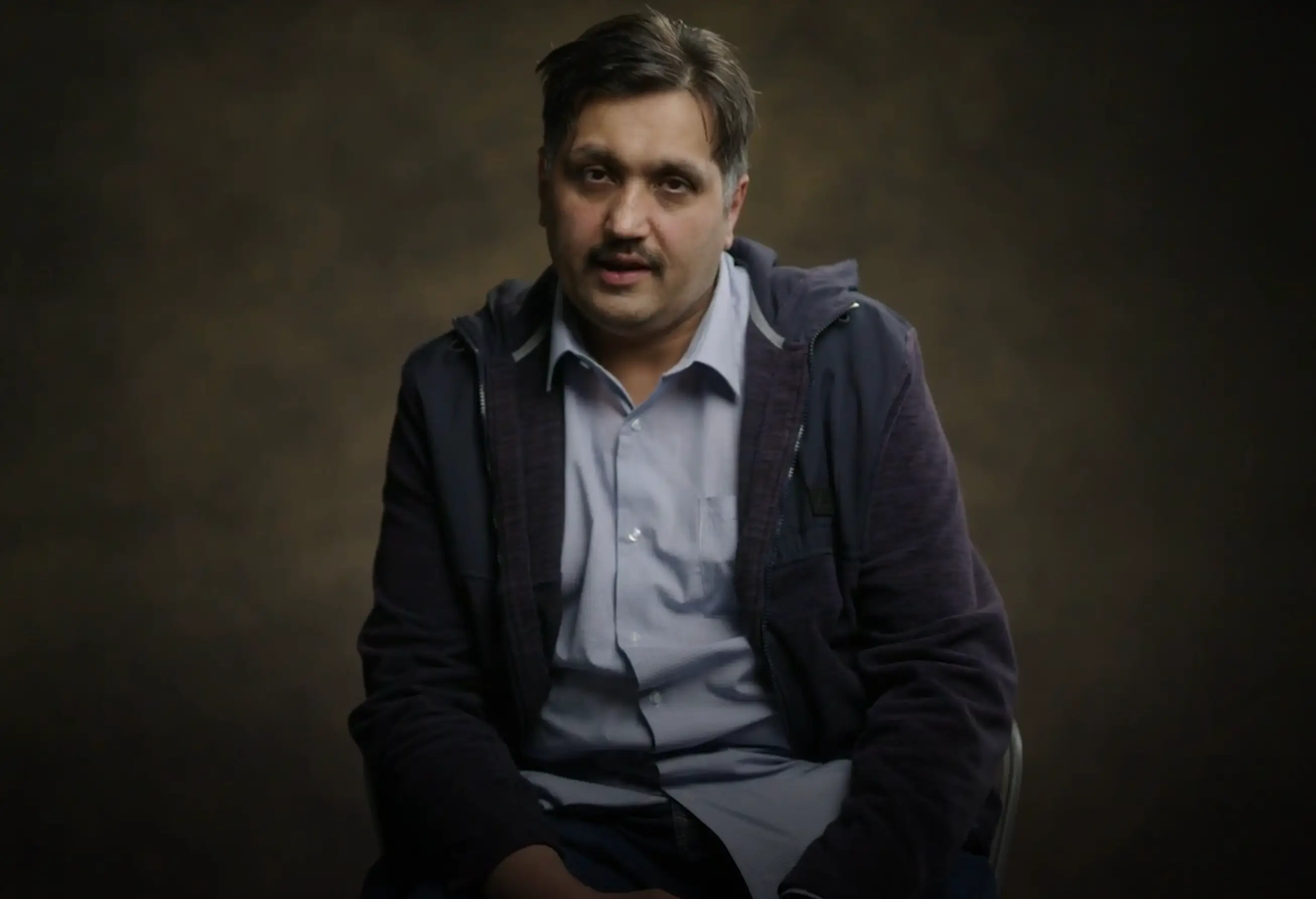 Mo was looking forward to standing up while peeing, above all else (LADbible)