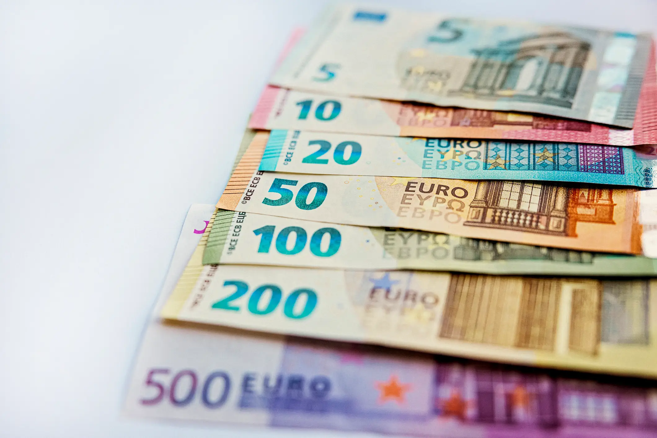 Smaller denominations of cash are recommended (Getty Stock Photo)