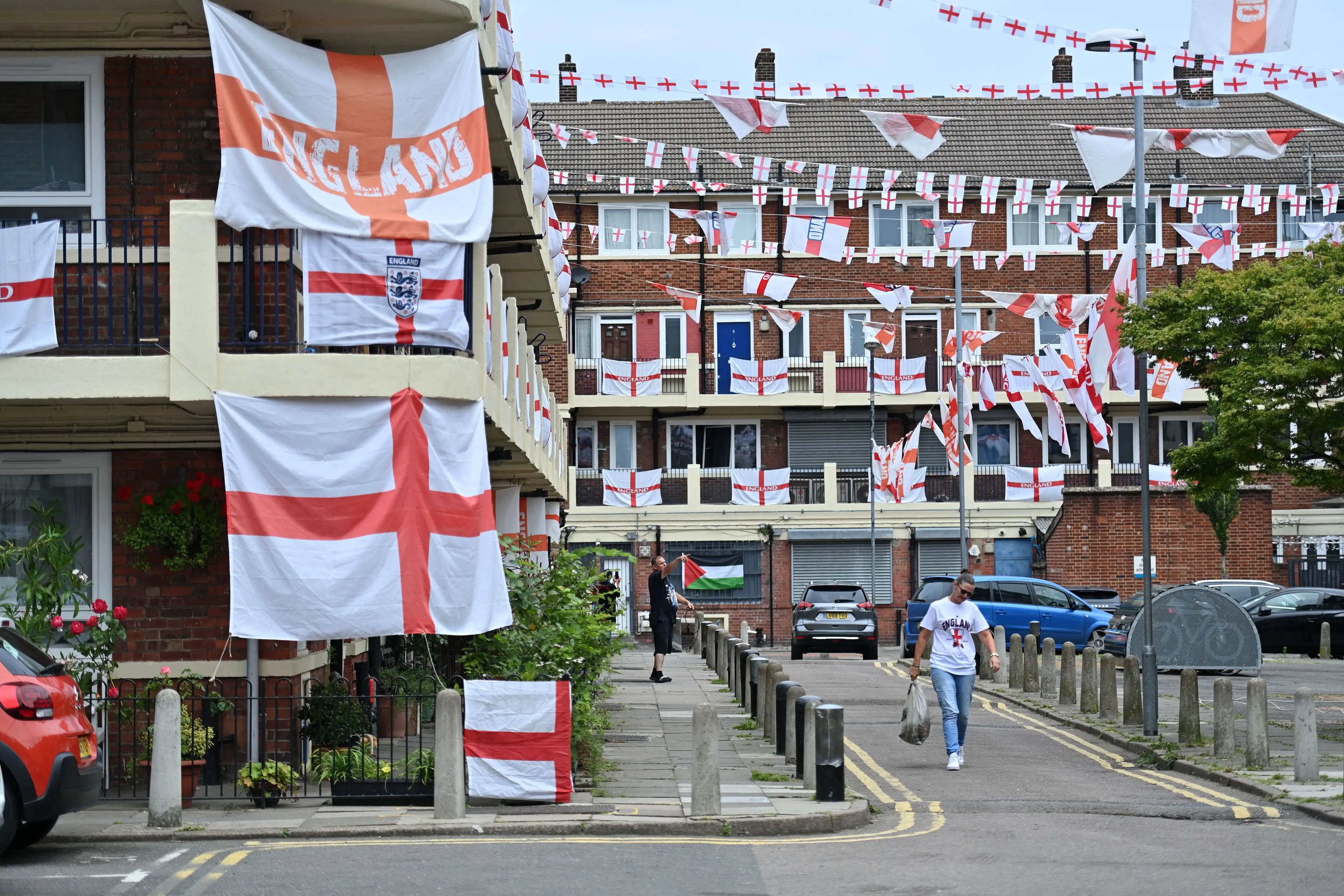 Don't be surprised if you see your local Spoons looking similar to this. (JUSTIN TALLIS/AFP via Getty Images)