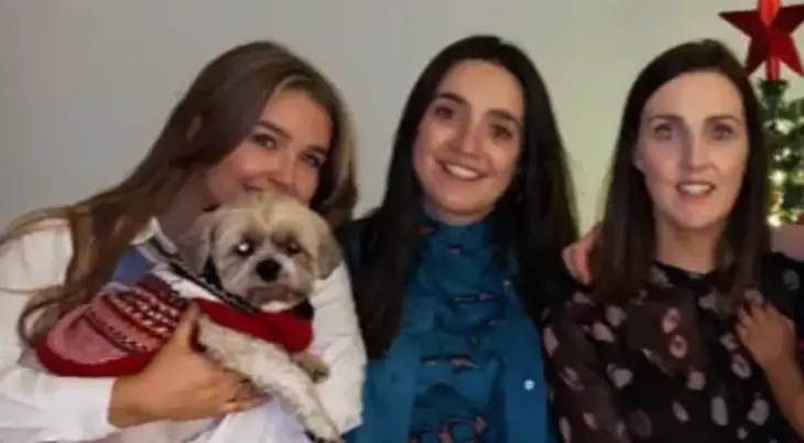 Ella Hendricken, Niamh Kinsella and Alma Kinsella (Ellahendricken/Instagram)
