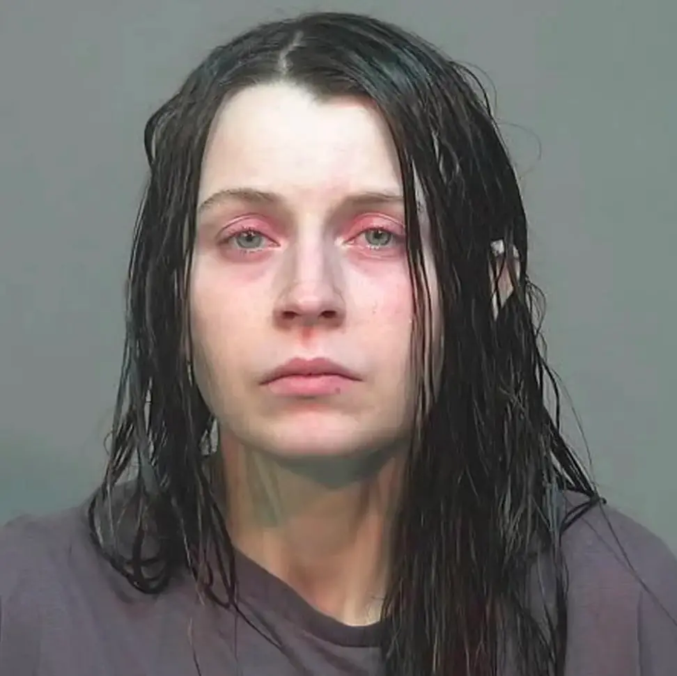 Elizabeth's lawyer has asked a judge to allow her to reunite with her kids (Southeast Ohio Jail)