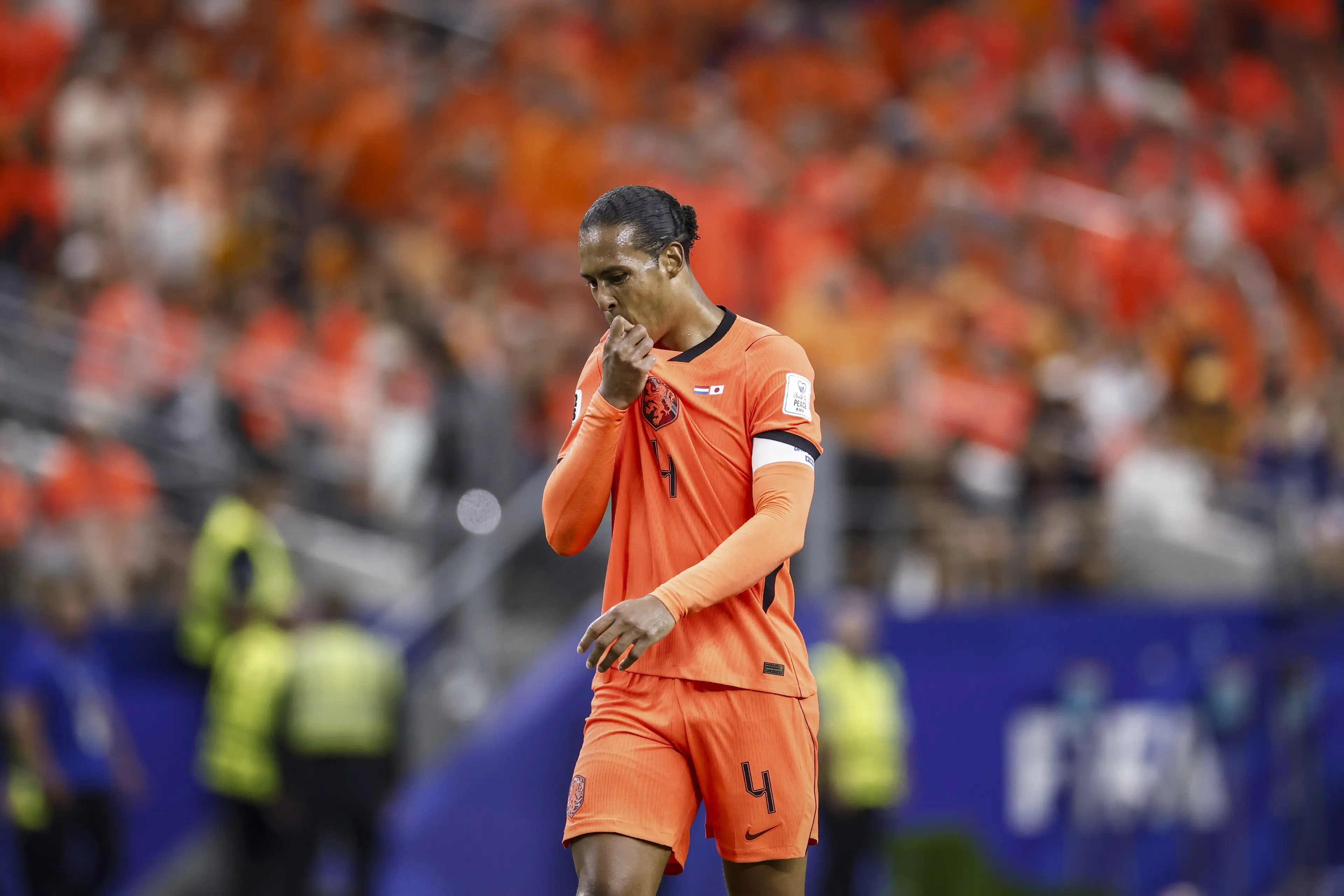 Virgil van Dijk in action for the Netherlands (ROBIN VAN LONKHUIJSEN / ANP)