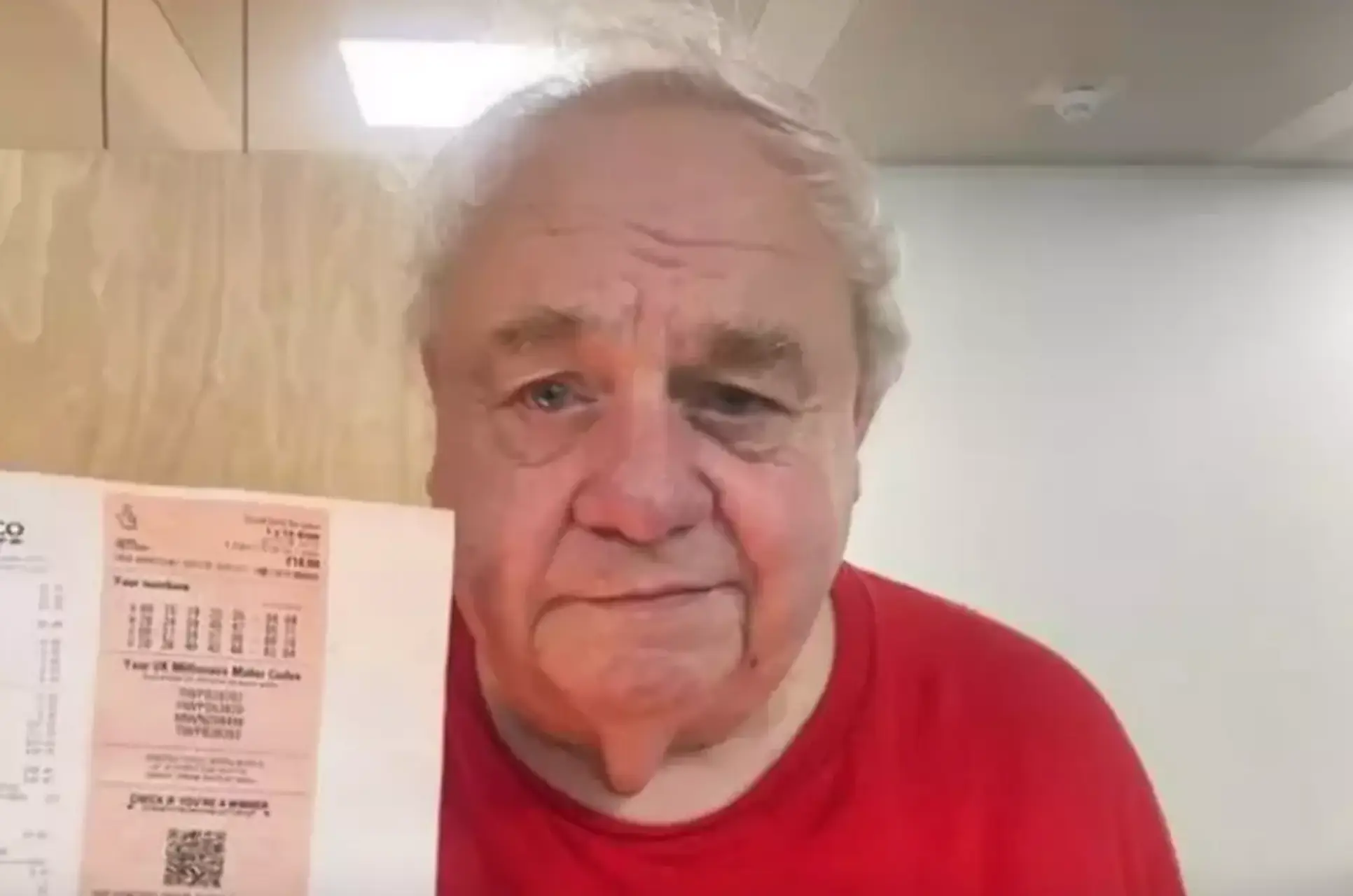 Pete Daly has been left living 'on food banks' after his EuroMillions payout was delayed by more than a month (Pete Daly)