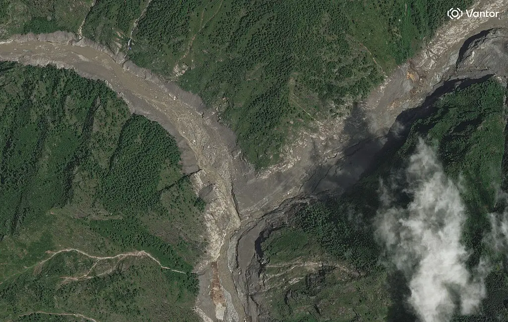 And after (Satellite image (c) 2026 Vantor)
