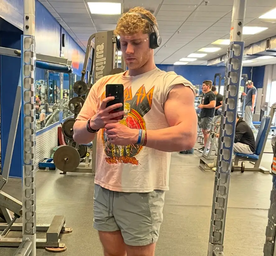 Rob had felt pain in his back last year but initially believed it to be gym strain (The Patient Story)