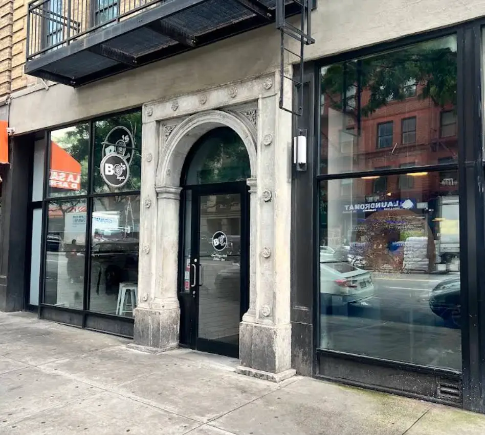 Bo's Bagels has removed the sign following the backlash (Google Maps)