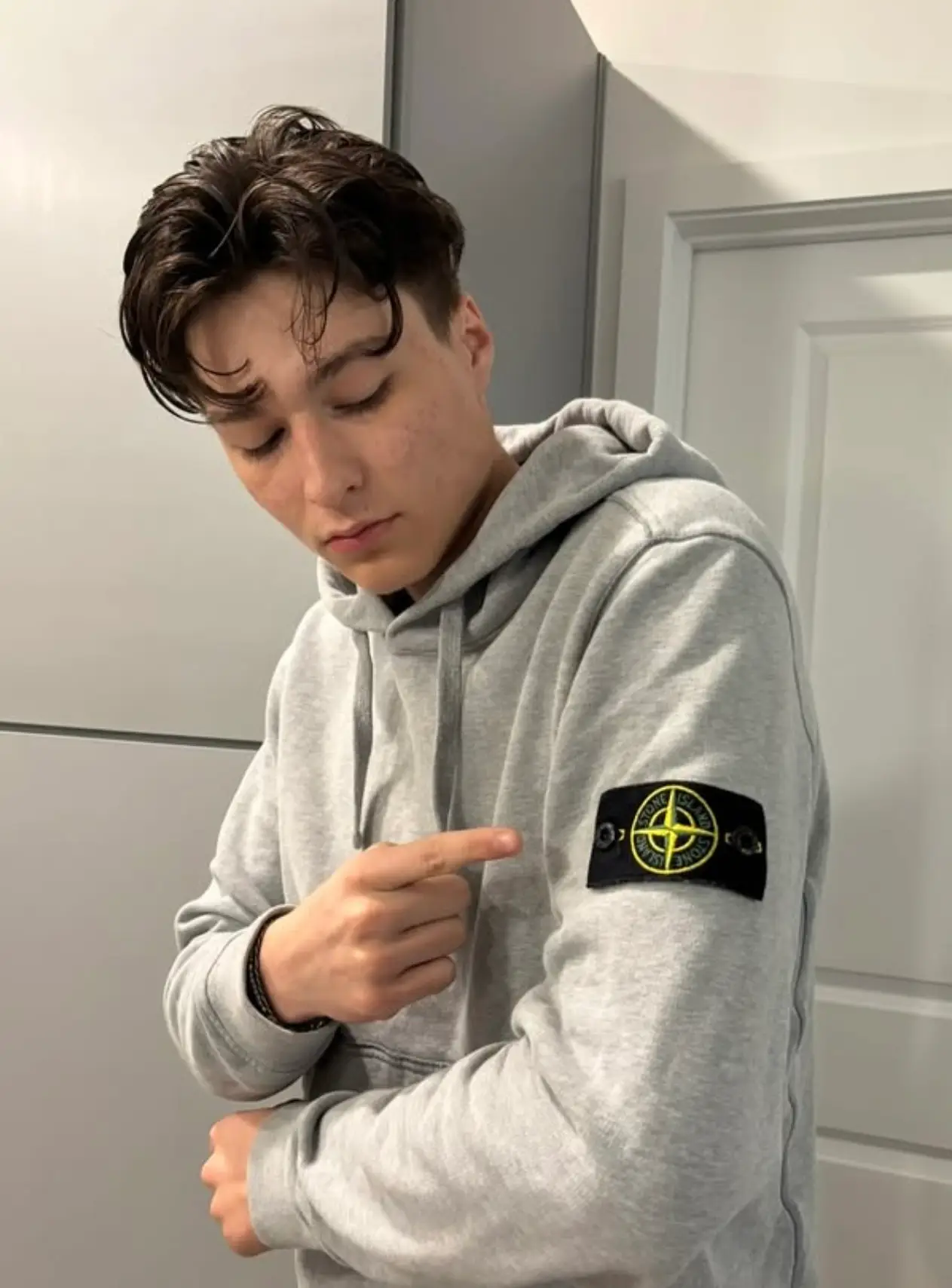 The lad is documenting his transformation into a scouser on social media (Instagram/@Vuncle205)