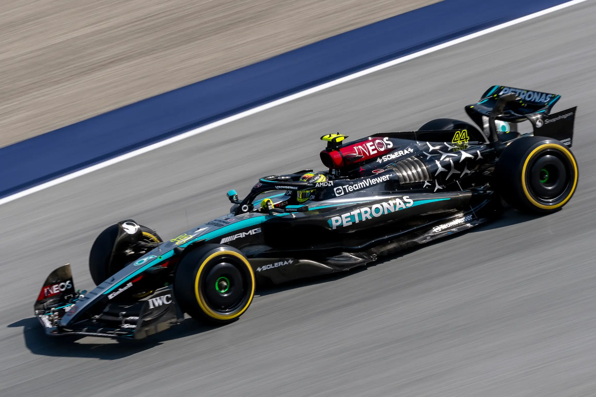 As a Formula 1 star, Lewis Hamilton has many fans who are keen for autographs. (Guenther Iby/SEPA.Media /Getty Images)