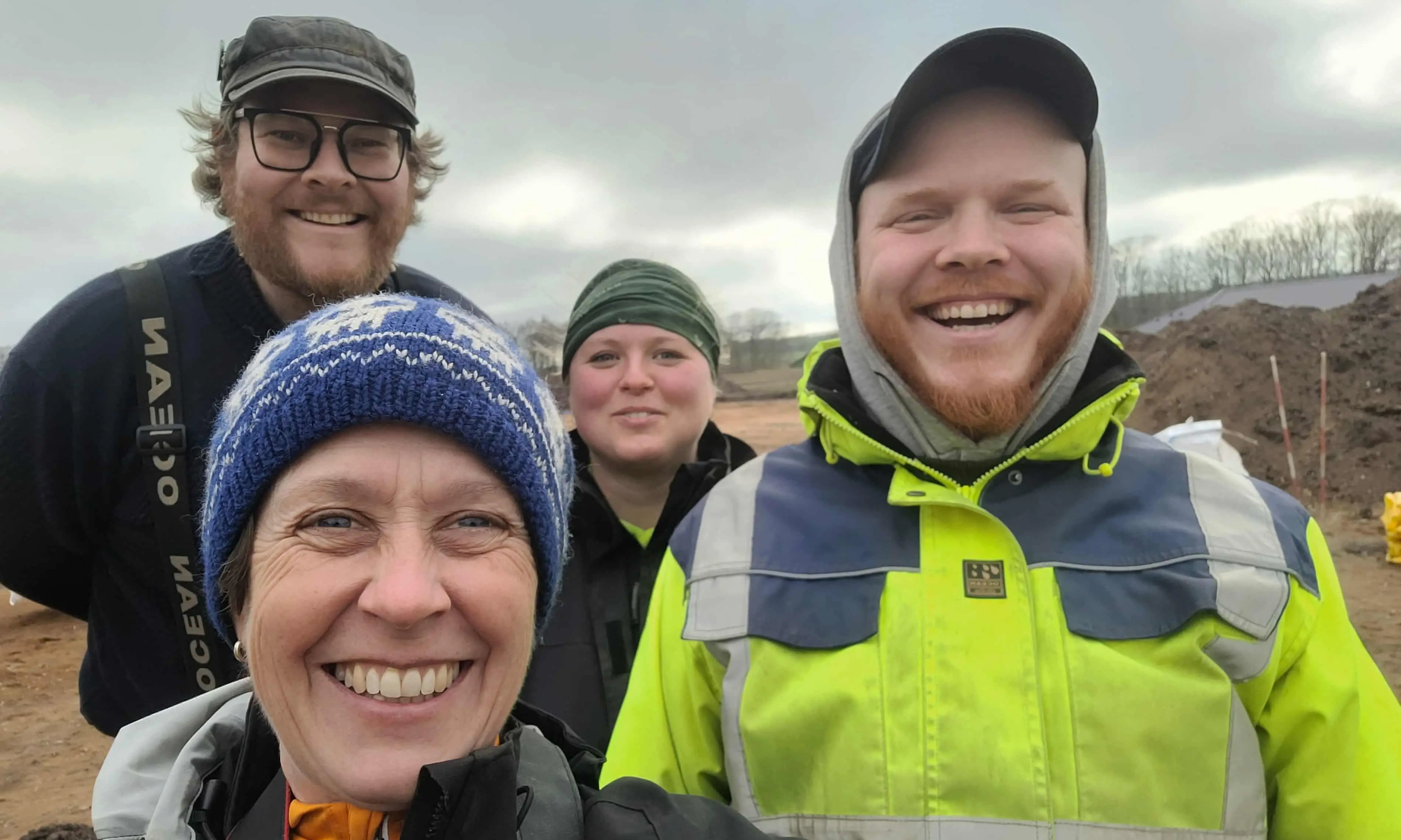 Sidsel Wahlin (front left) and Andreas Bo Nielsen (right) with excavation team members Jeppe Skovgaard and Julie Baunvig Aagaard (Vesthimmerlands Museum)
